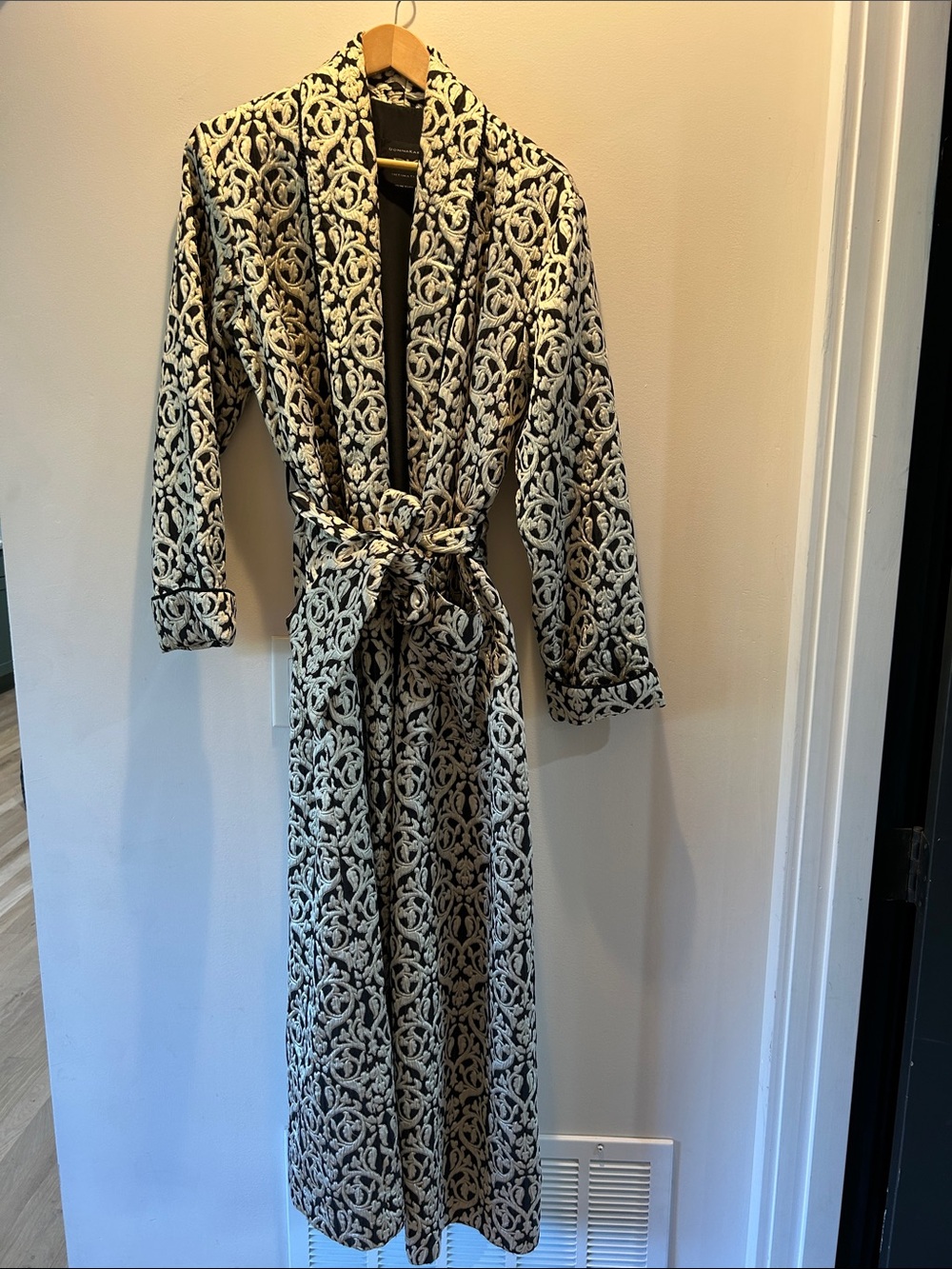 Donna Karan Black and Cream Embroidered Jacket - Picture 3 of 5